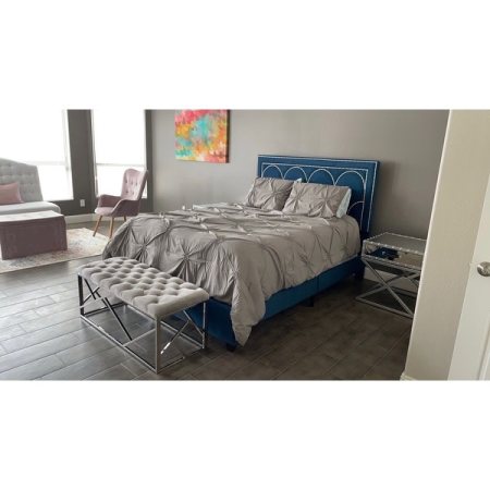 Customer image 196