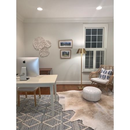 Customer image 100