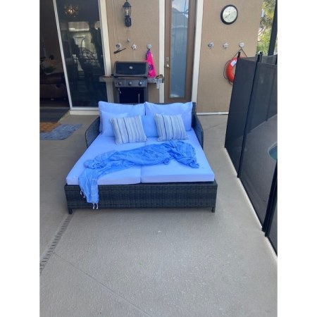 Customer image 90