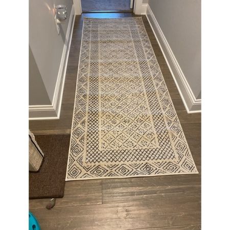 Customer image 174