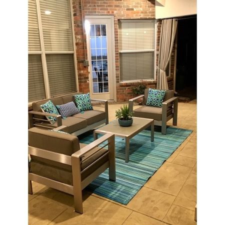 Customer image 64