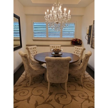 Customer image 275