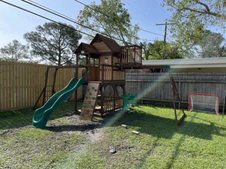 Customer image 102