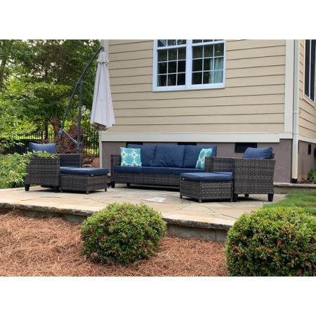 Customer image 152