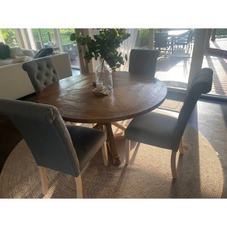 Customer image 24