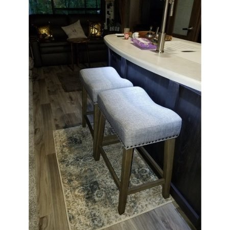 Customer image 270