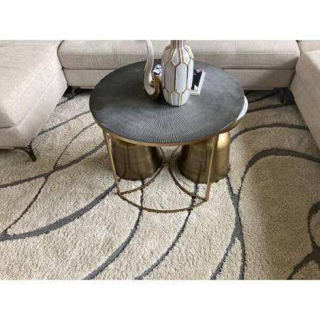Customer image 200