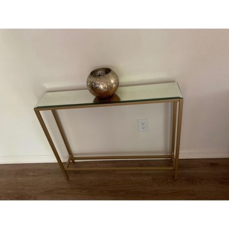 Customer image 122