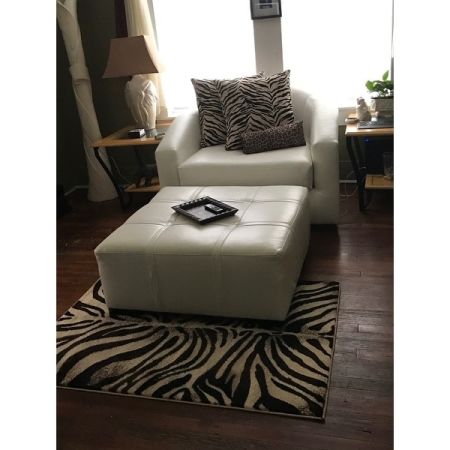 Customer image 103