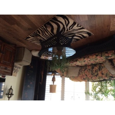 Customer image 102