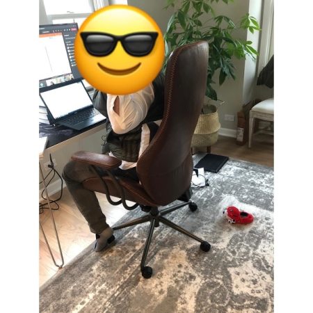 Customer image 100