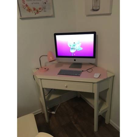 Customer image 112