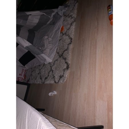 Customer image 352