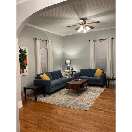 Customer image 122