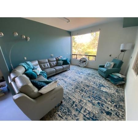 Customer image 182