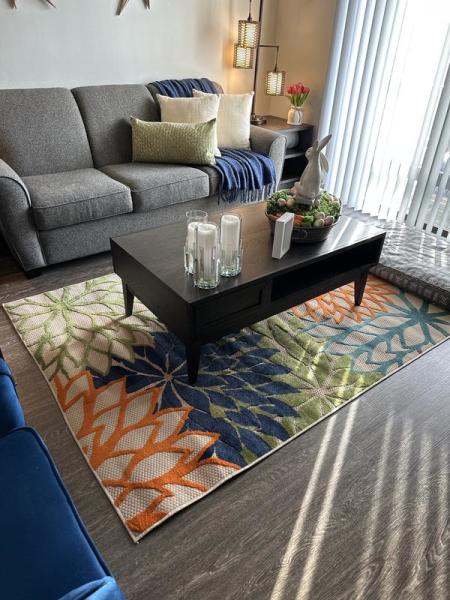 Customer image 106