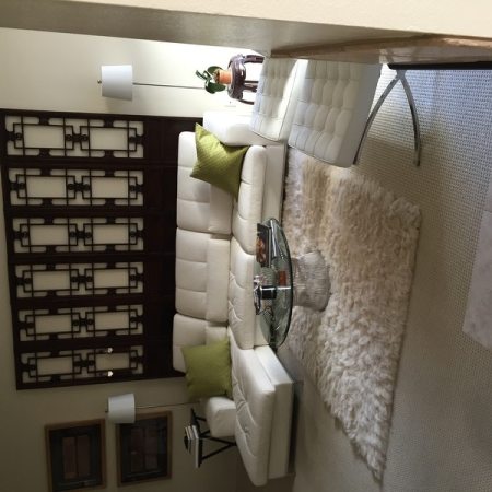 Customer image 706