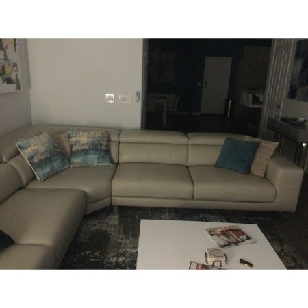 Customer image 52