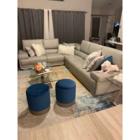 Customer image 315