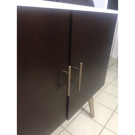 Customer image 100