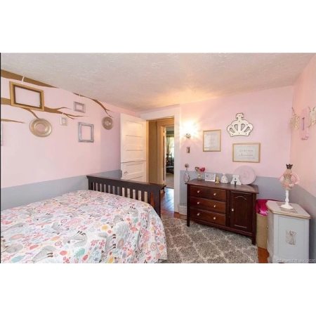 Customer image 120