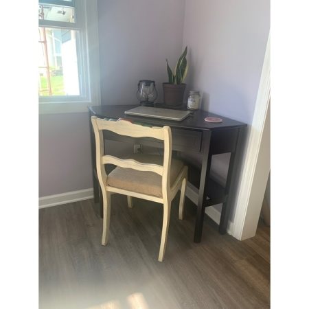 Customer image 116