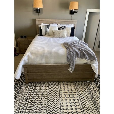 Customer image 378