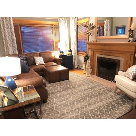 Customer image 535