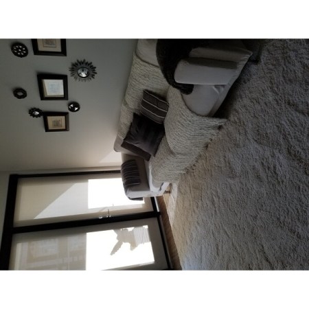 Customer image 904