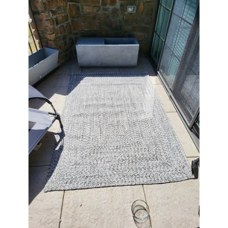 Customer image 70