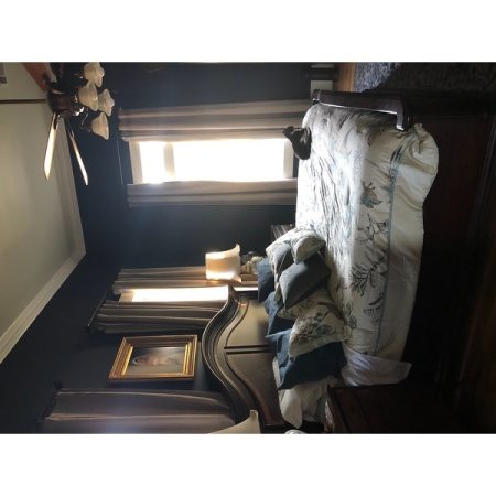 Customer image 102