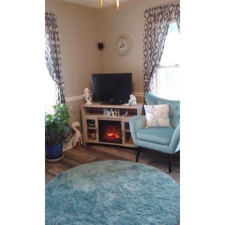 Customer image 820