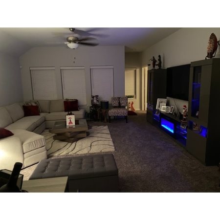 Customer image 355