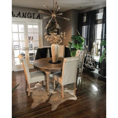 Customer image 352