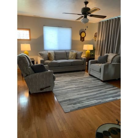 Customer image 105
