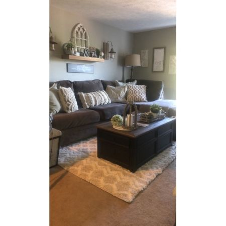 Customer image 405