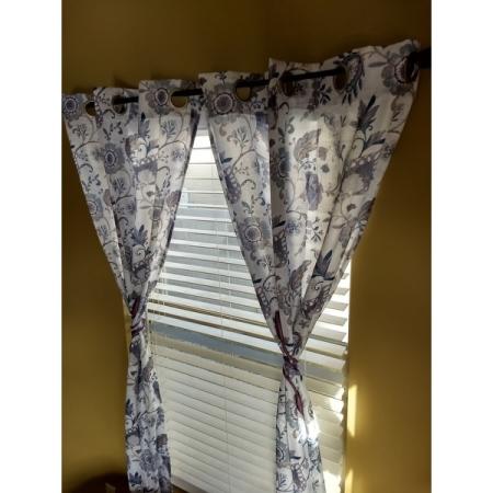 Customer image 40