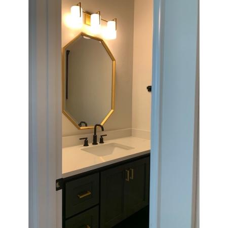 Customer image 40
