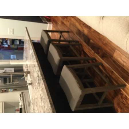 Customer image 115