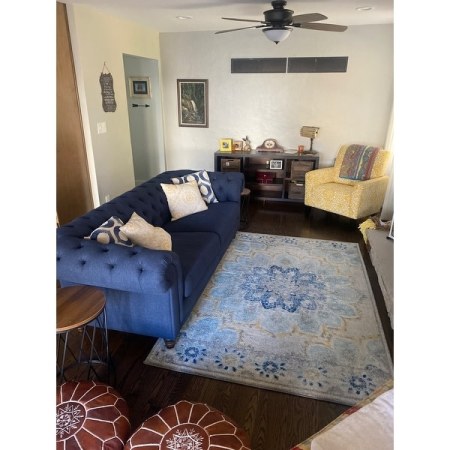 Customer image 104