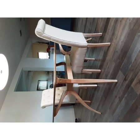 Customer image 220
