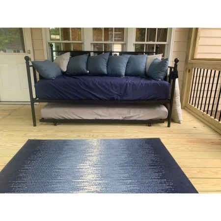 Customer image 425