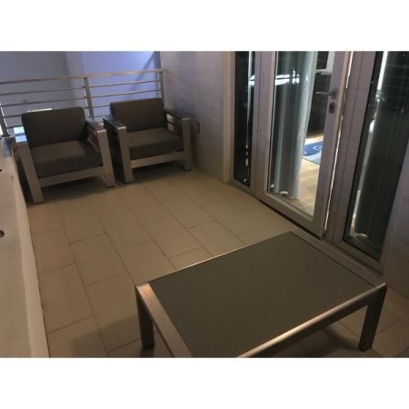 Customer image 70