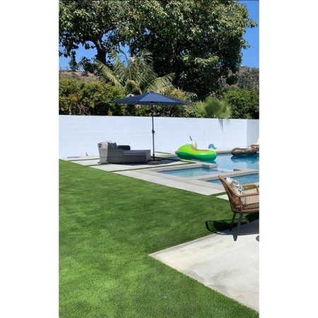 Customer image 122