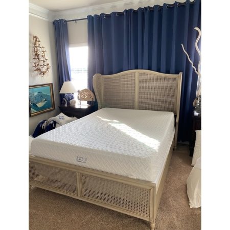 Customer image 252