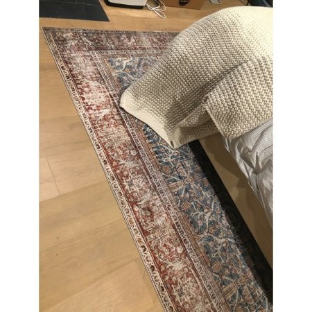 Customer image 152