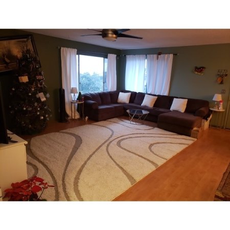Customer image 125