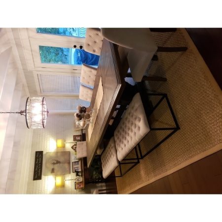 Customer image 708