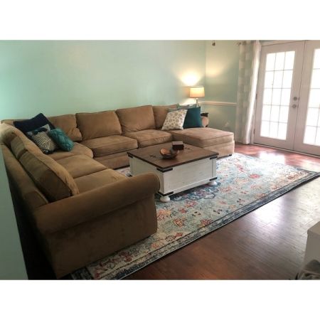Customer image 324