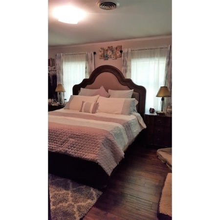 Customer image 803